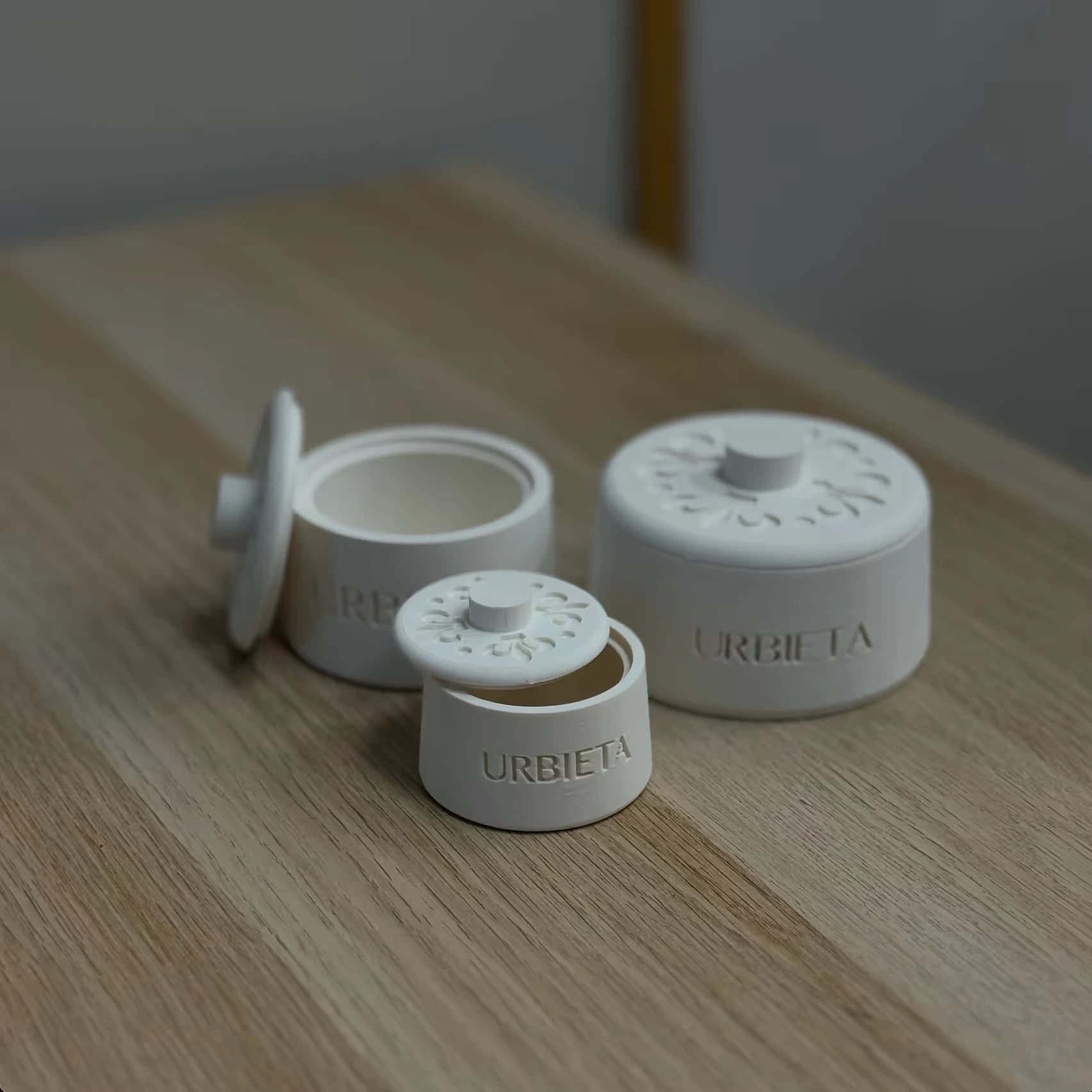 Packaging 3D fet per a l'empresa de joieria Urbieta Antique, del sector retail.